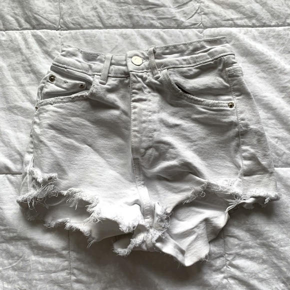 White Zara Shorts - Picture 1 of 5